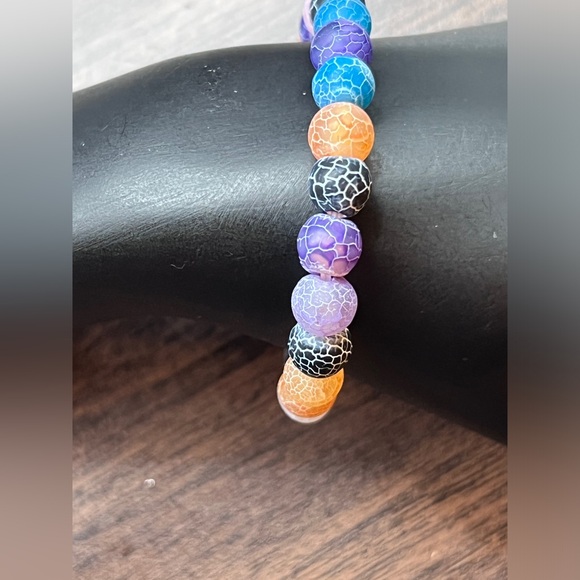 Bracelet - stretch - dyed agate - 1 of 2 - Picture 3 of 5